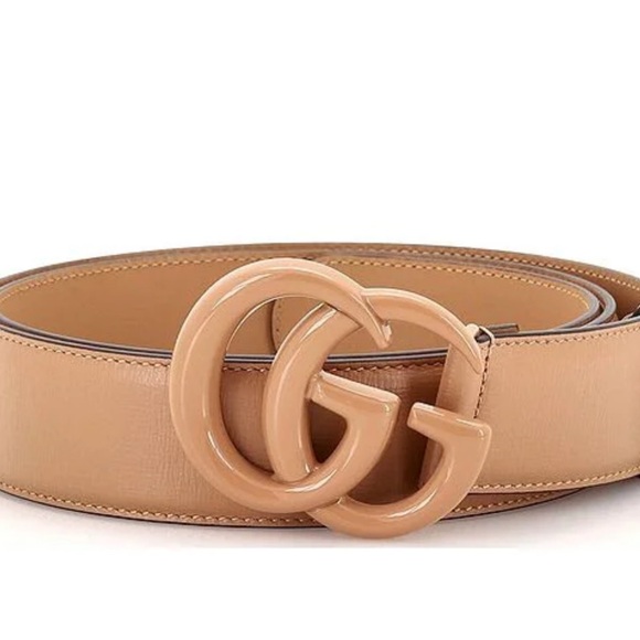COPY - Gucci Cream Leather belt Iconic GG Buckle

Small blemish on letter G - Picture 1 of 8